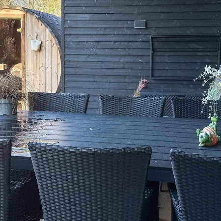 Nydelig Hjem I Med Badstue